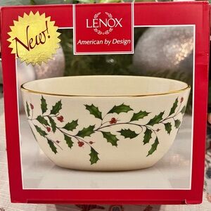 NIB Lenox Holiday 5” bowl
